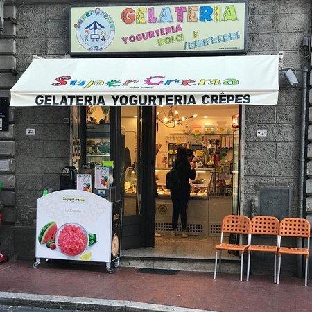 Gelateria Yogurteria Supercrema
